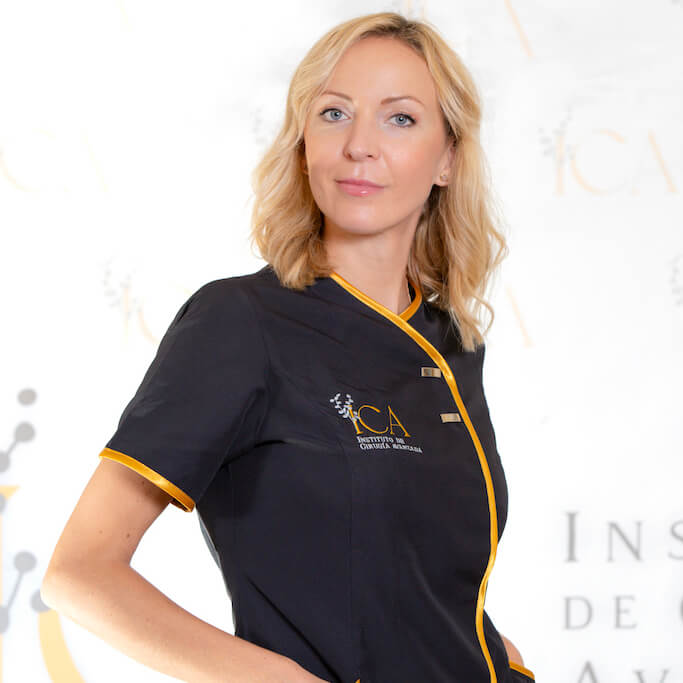 Lina Volkova - Directora y coordinadora de clinicas. Aux. medicina estética