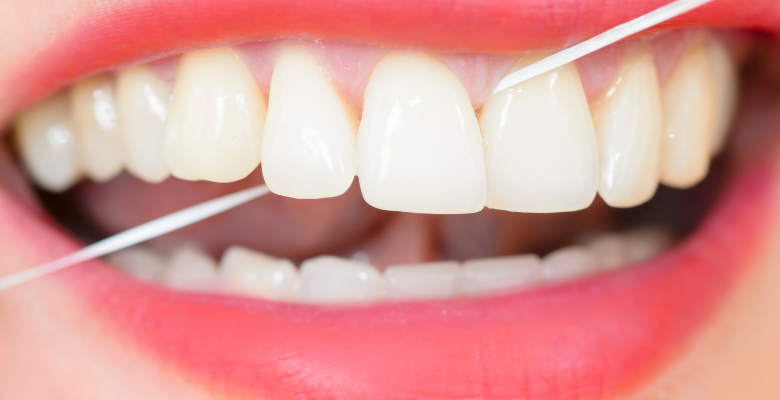 Las mejores prácticas de limpieza dental para evitar daños en tus dientes con Clínica ICA