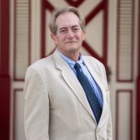 Dr. RICARDO CORTÉS